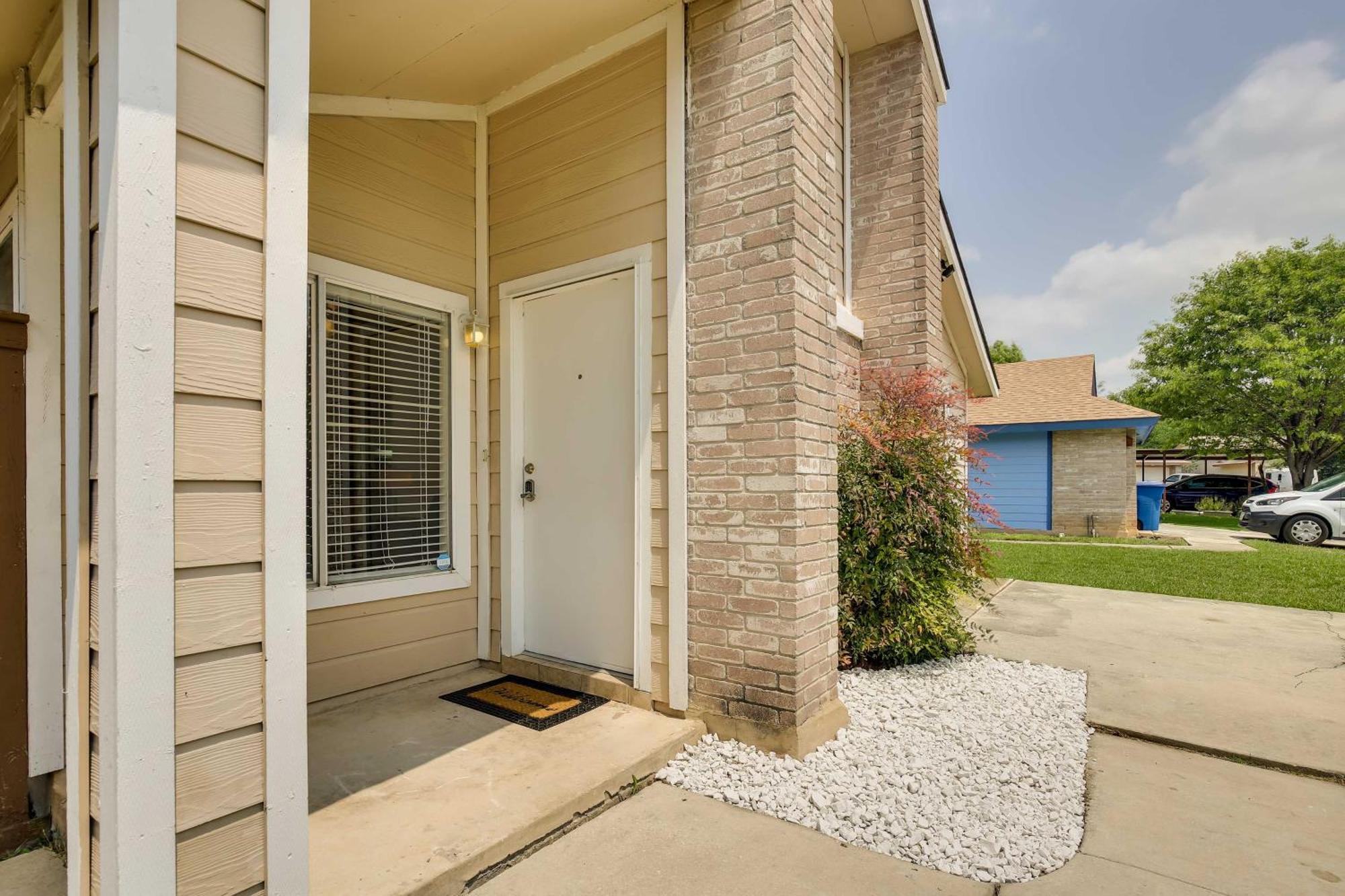 Sunny San Antonio Home With Backyard And Patio! Ngoại thất bức ảnh