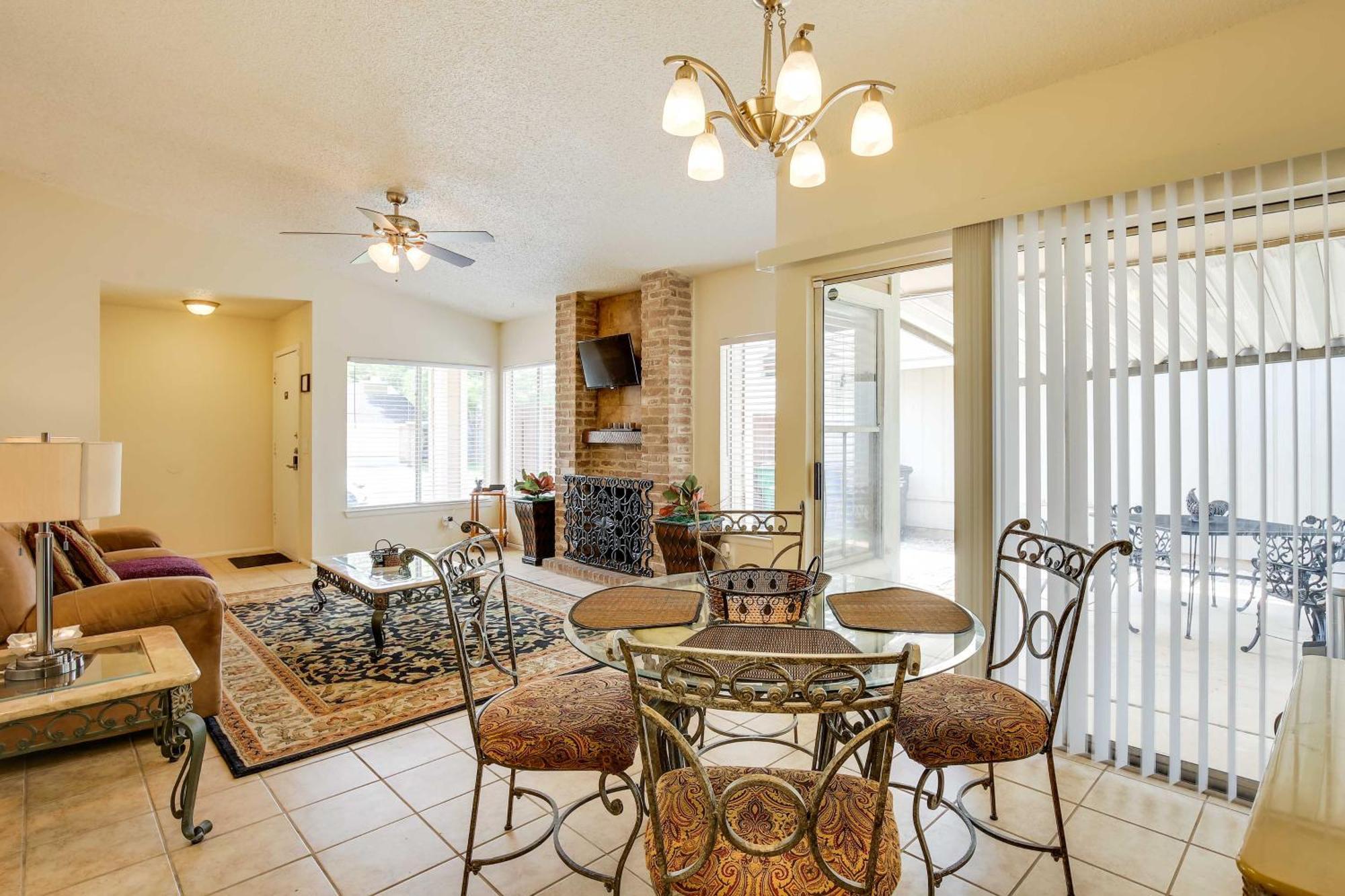 Sunny San Antonio Home With Backyard And Patio! Ngoại thất bức ảnh