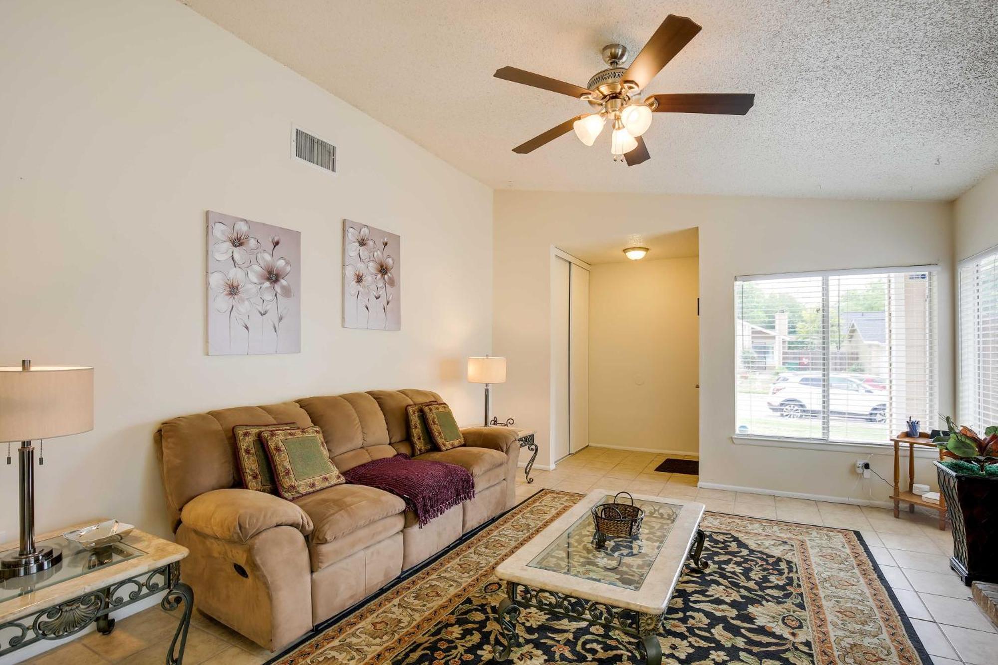 Sunny San Antonio Home With Backyard And Patio! Ngoại thất bức ảnh